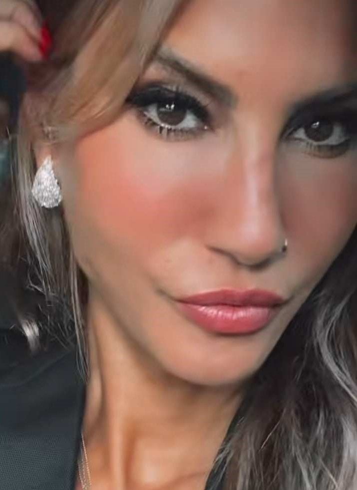 Baget Taşlı Damla Küpe