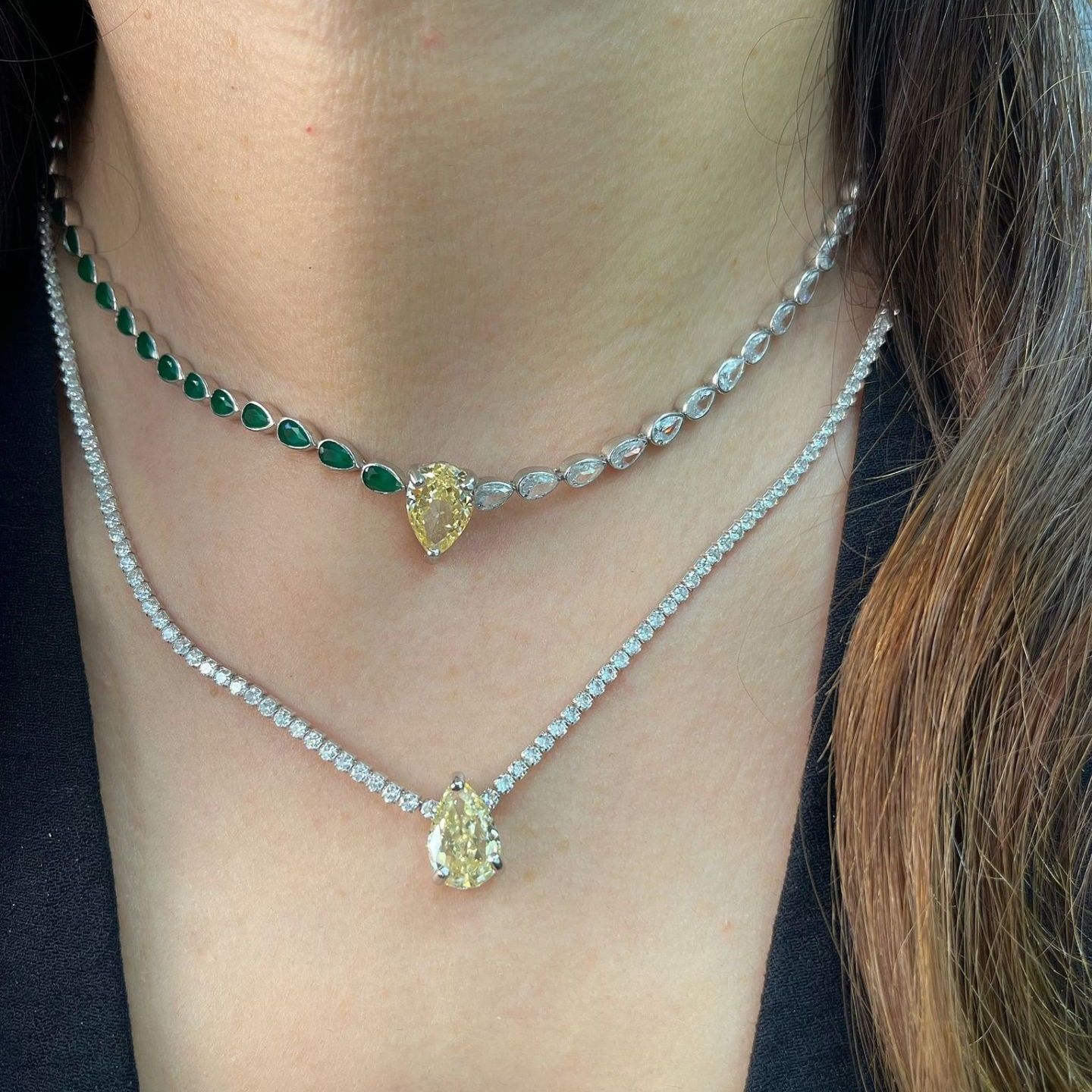 Zümrüt Renkli Armut Kesim Choker