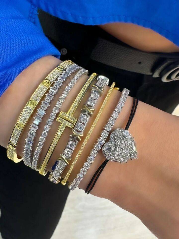 Gümüş Kristal Kalpli İpli Bileklik