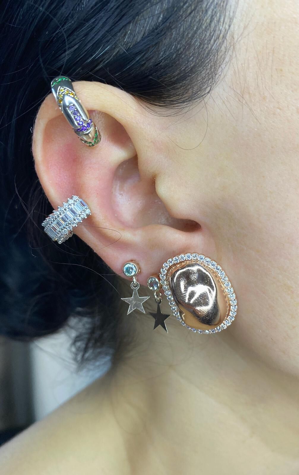 Roz Taşlı Bombeli Küpe