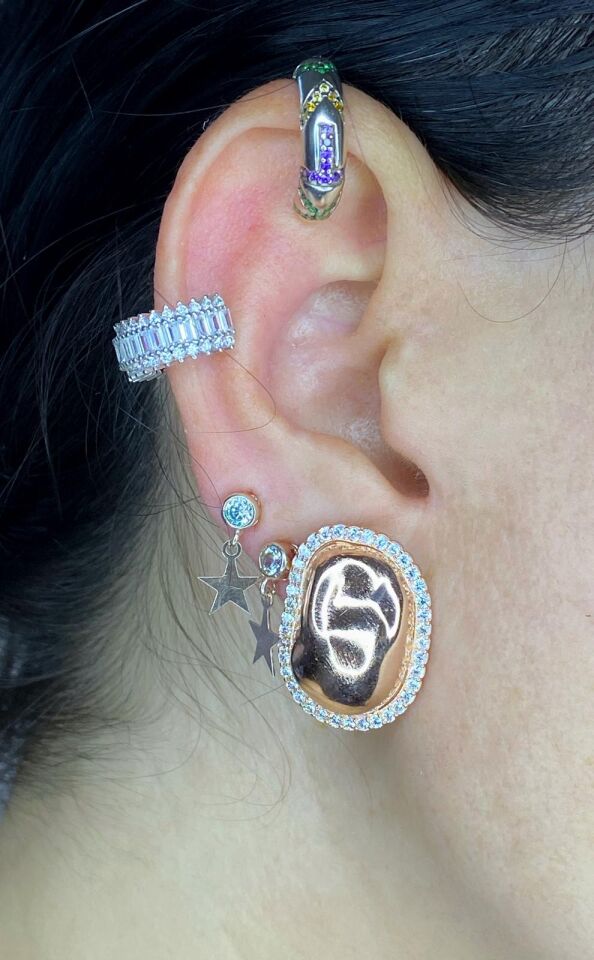 Roz Taşlı Bombeli Küpe