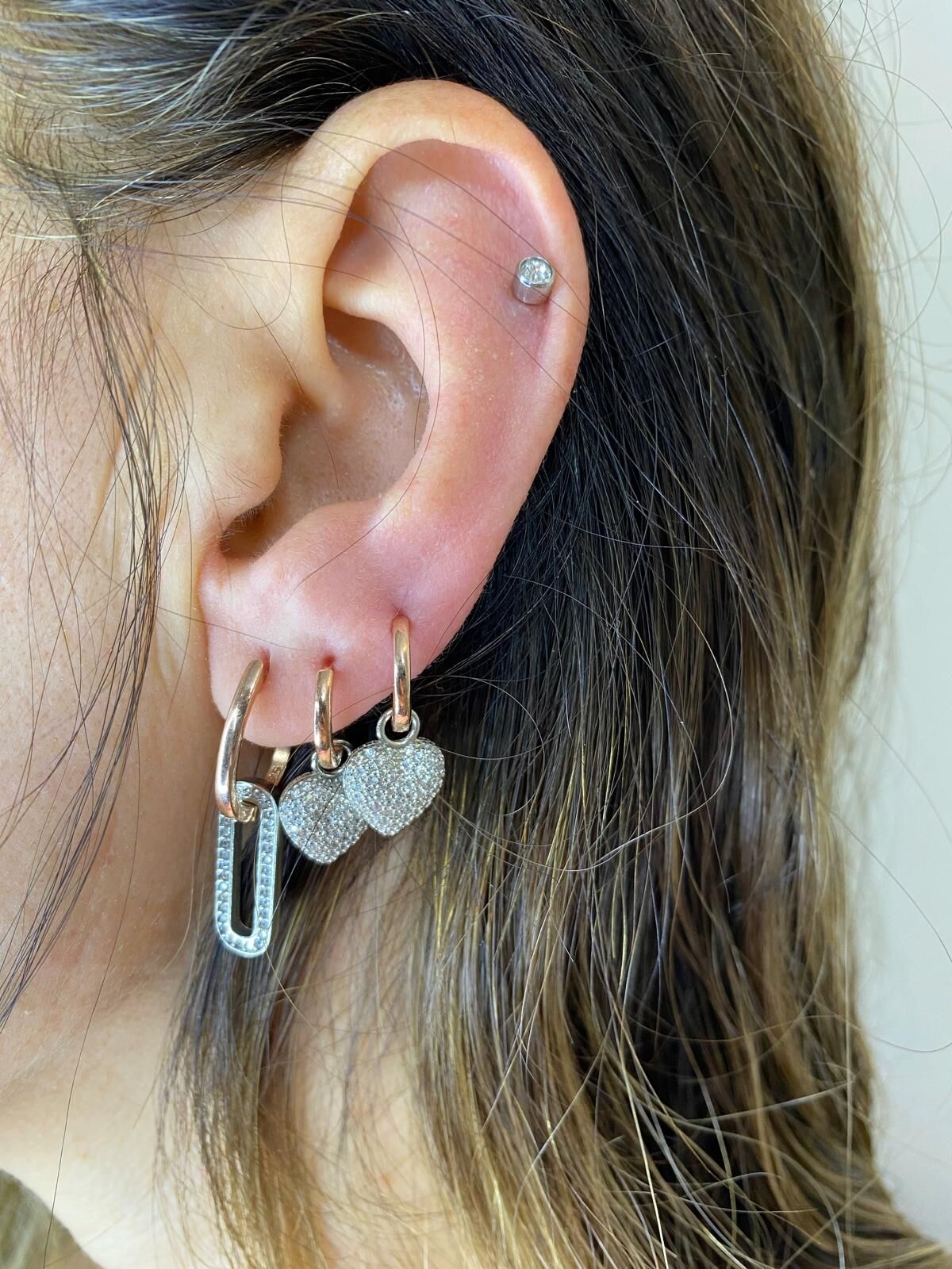 Rose Renkli Taşlı Küpe