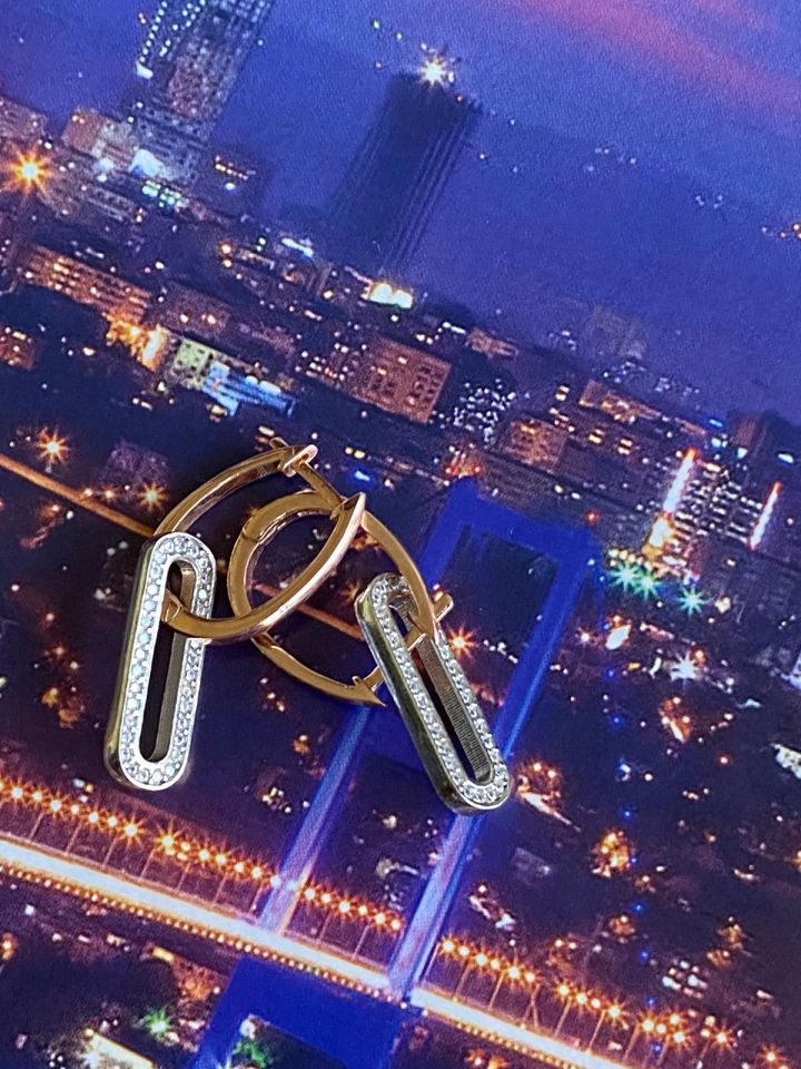 Rose Renkli Taşlı Küpe