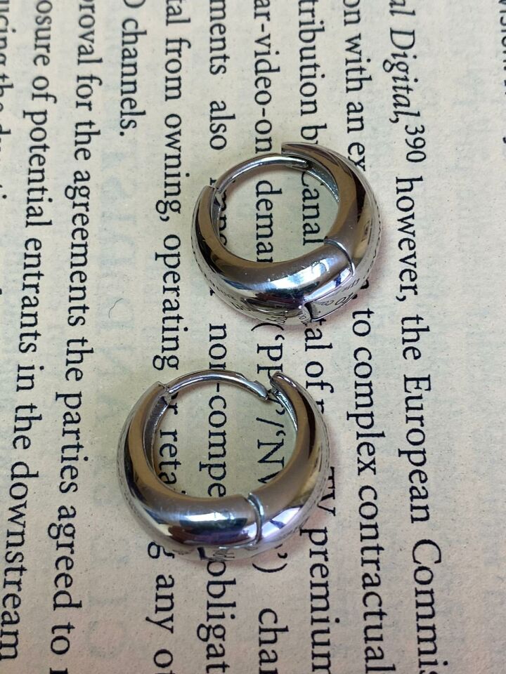 Rose Bombeli Halka Küpe Gümüş