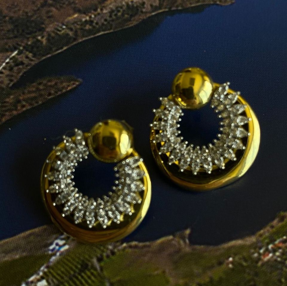 Taşlı Oval Küpe