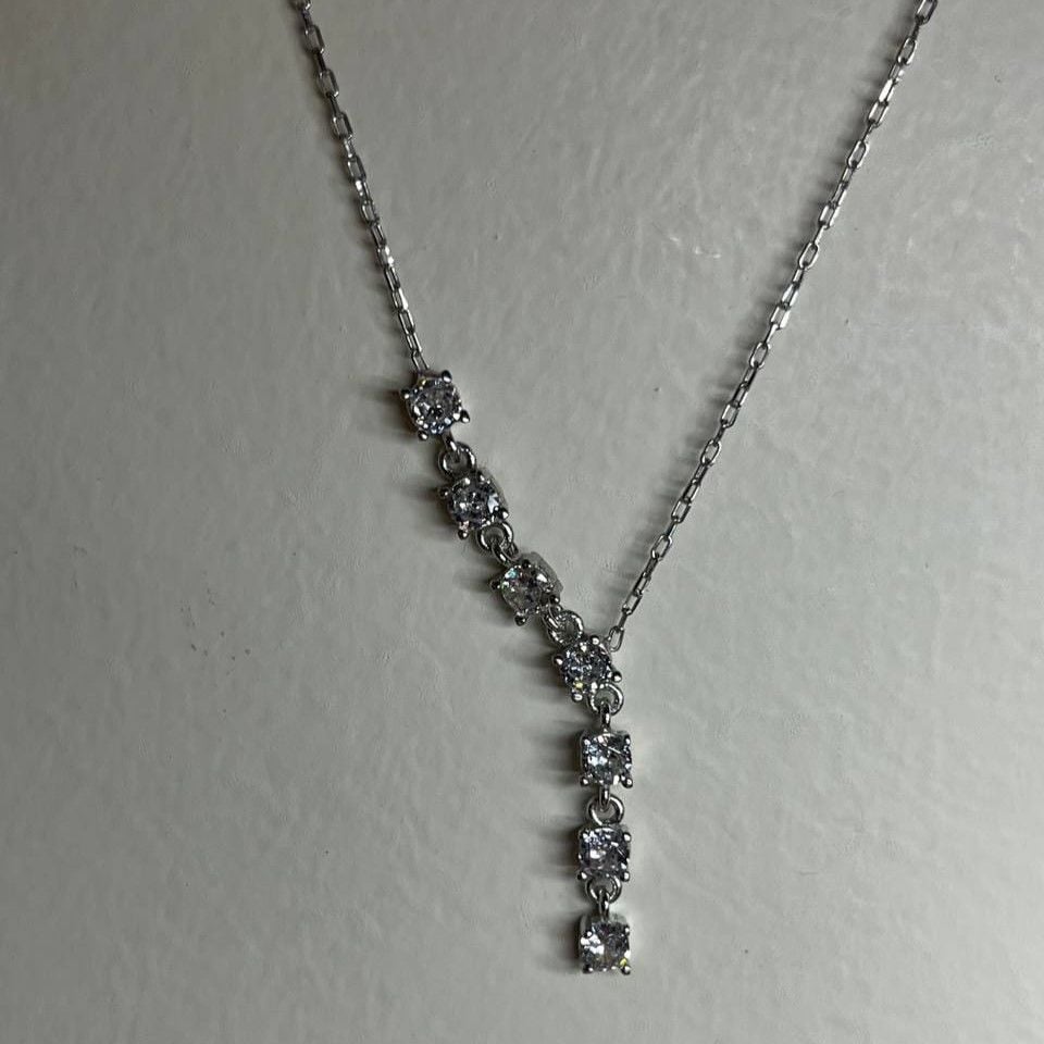 Suyolu Taşlı Kolye