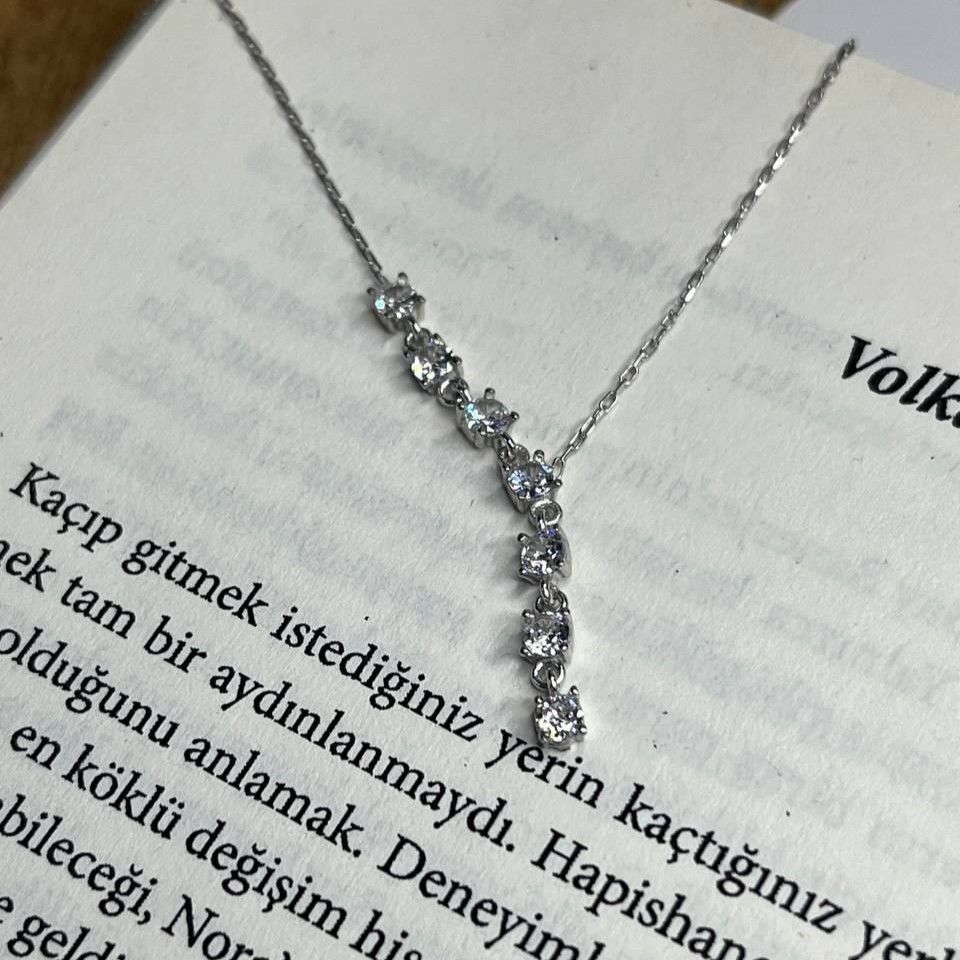 Suyolu Taşlı Kolye