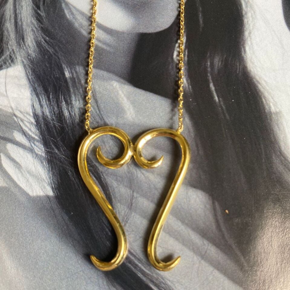 Tuguj Sülale Arması Kolye