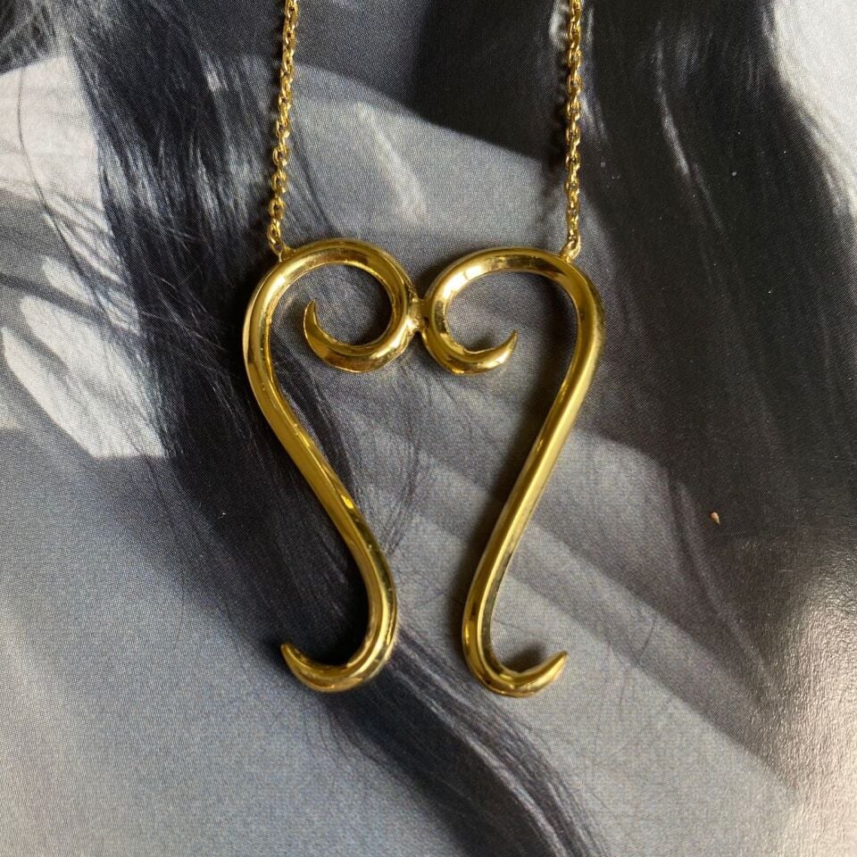 Tuguj Sülale Arması Kolye