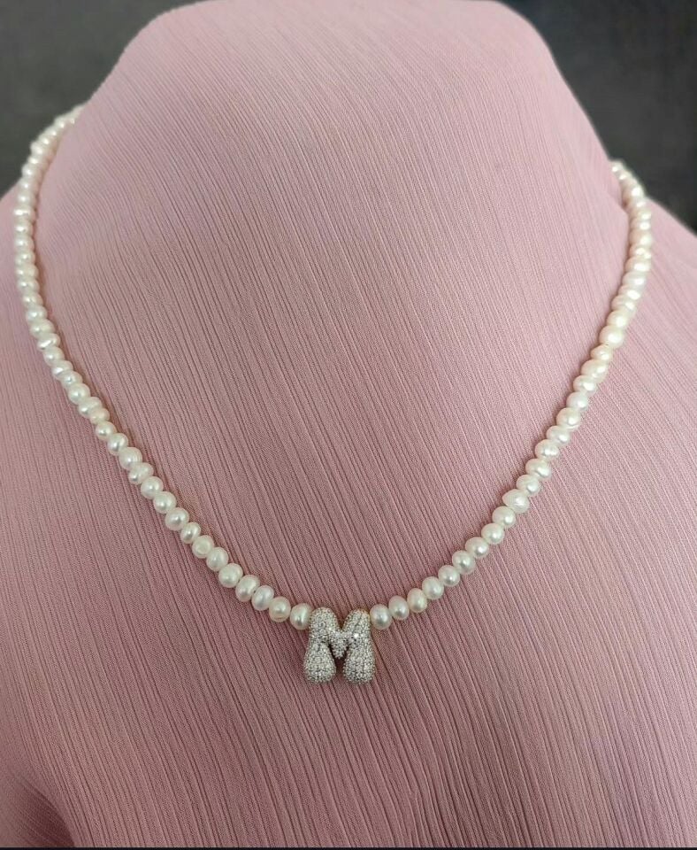 Gerçek İnci Bombe Harf Kolye