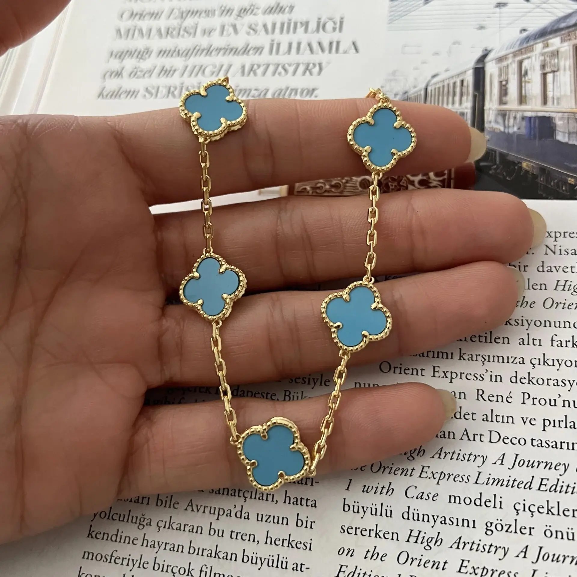 İthal Çiçek Bileklik