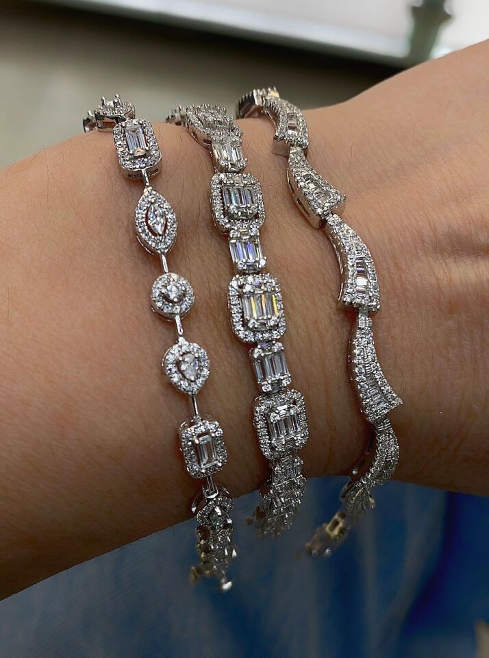 Aurora Taşlı Bileklik