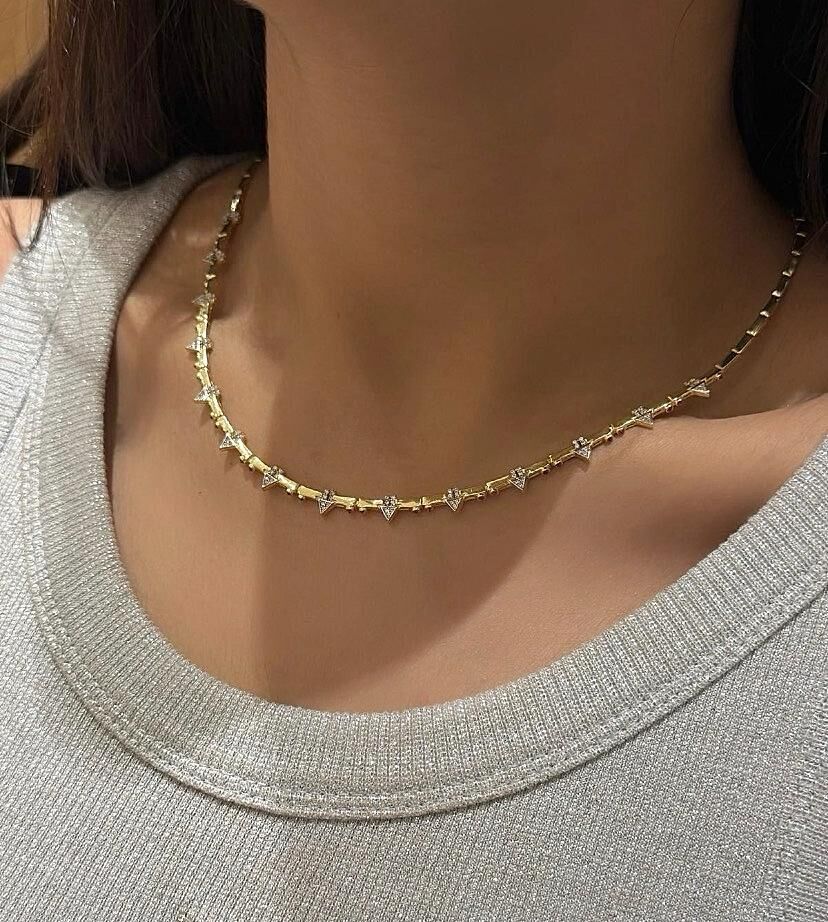 Taş Detay Gold Kolye