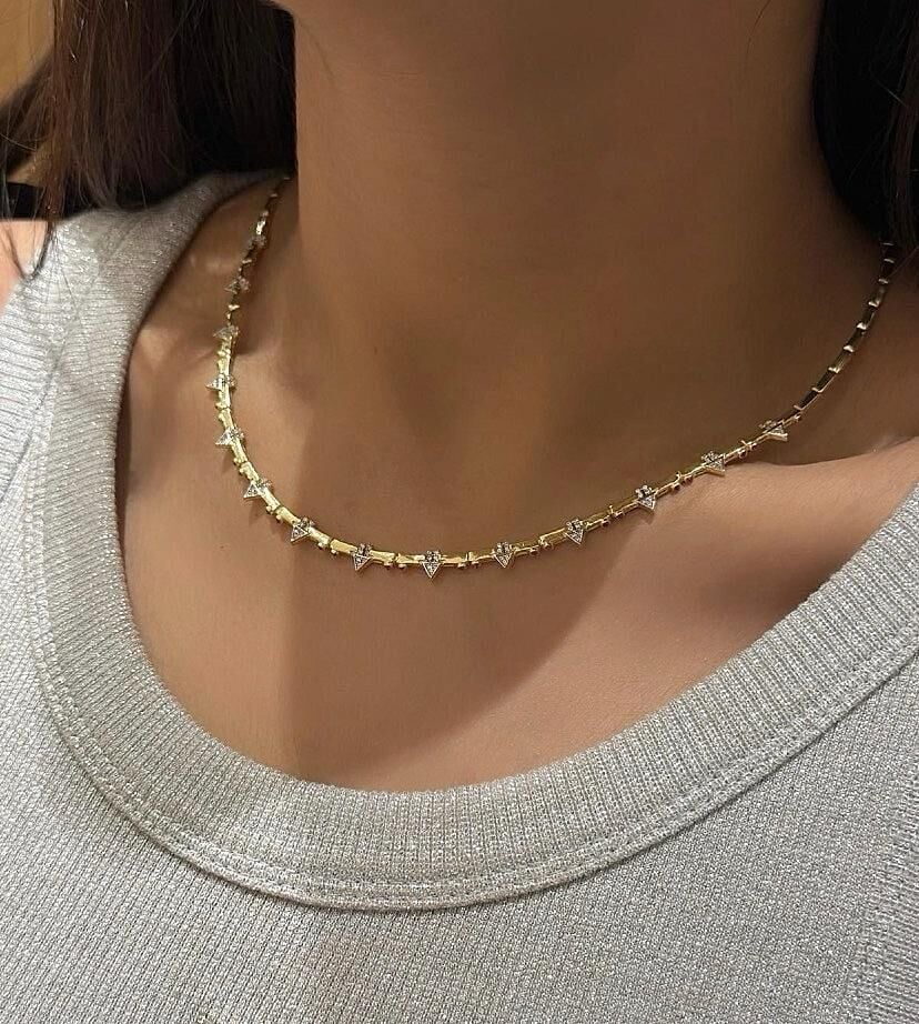 Taş Detay Gold Kolye