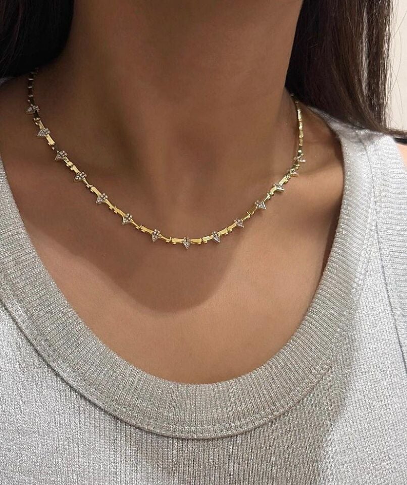 Taş Detay Gold Kolye