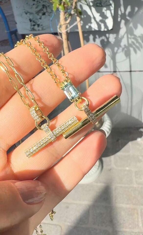 Yeşil Taşlı Çubuk Model Kolye