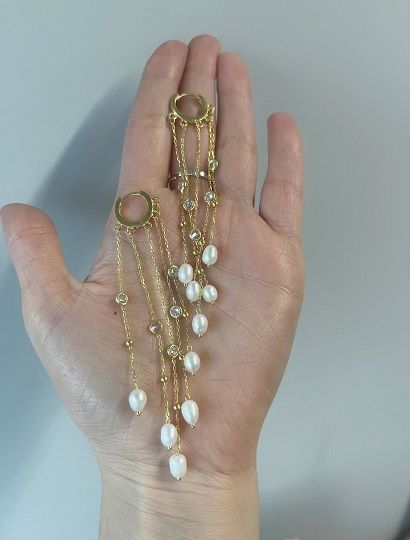 Sallantılı Taşlı Küpe