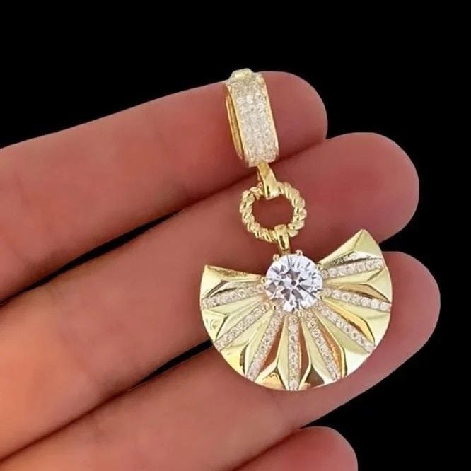 Yelpaze Taşlı Kolye Ucu