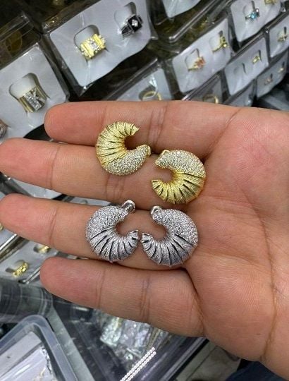 Desenli Küpe