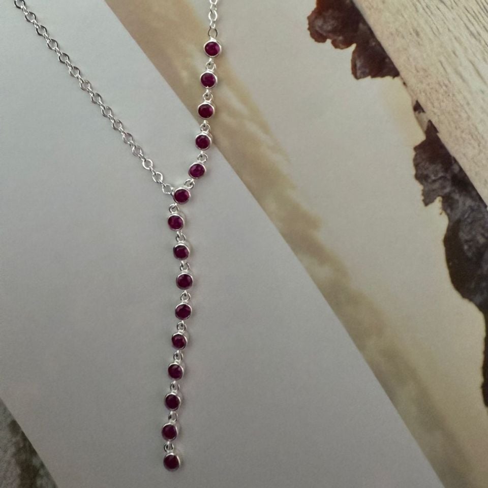 Bordo Taşlı Kolye